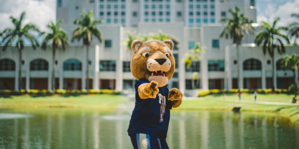 image of Roary in front of Green Library