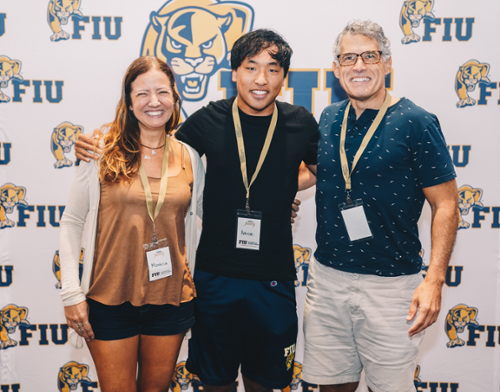 Picture of an FIU Family Group