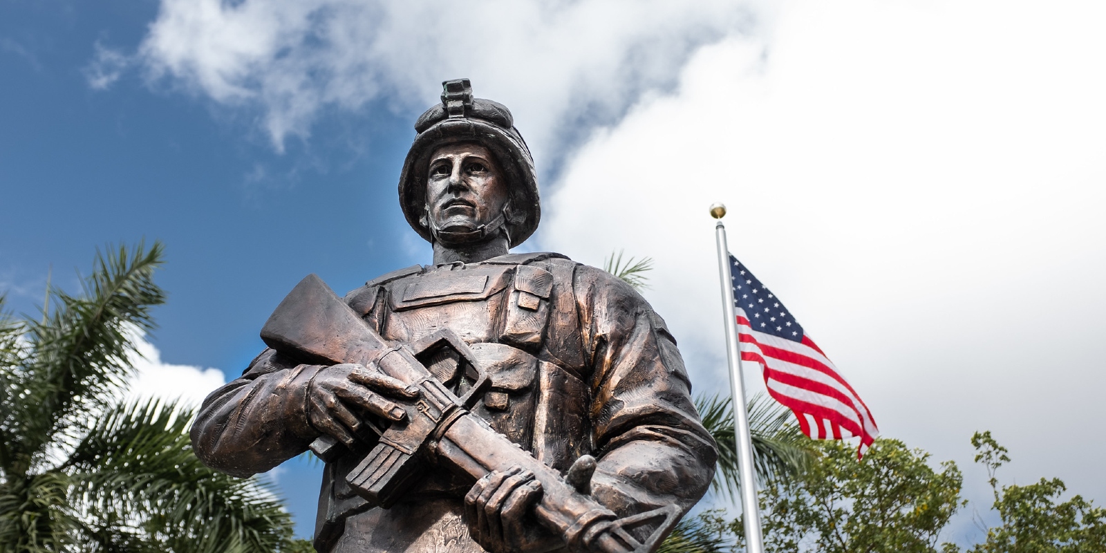 Statue of a American soldier paying homage to our nation's military. 